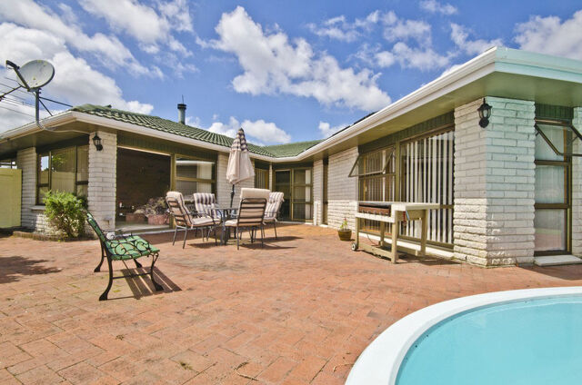 15 Wintere Rd, Papatoetoe