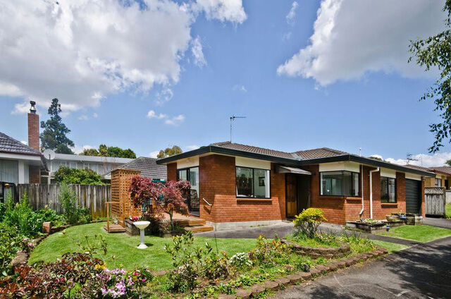 2/861 Manukau Rd, Royal Oak